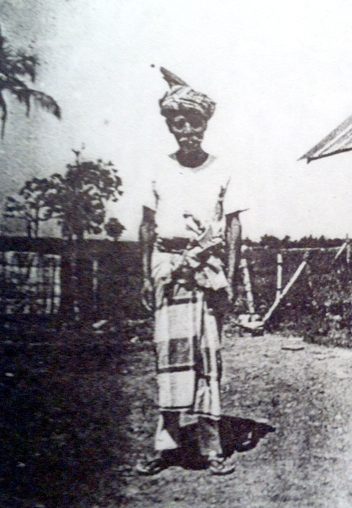 Penchak Silat - Tok Ya Ramli Guru Tua Pencak Silat Seni Gayung Fatani Malaysia