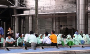 Kuala Lumpur - Groupe étudiants Tours Petronaz - Culture-Silat