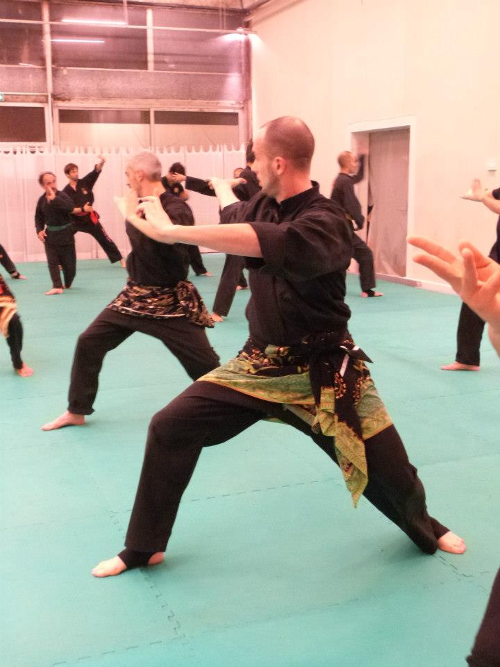 Cours de Pencak Silat à Paris - Bunga