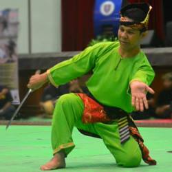 Cikgu Halim lors d'une compétition de Silat Seni