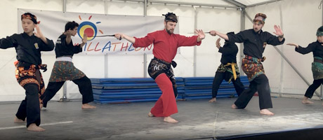 Culture Silat - Démo sur la scène du Famillathlon - 2019