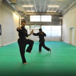 Pencak SIlat ) Audran et Mahéry pendant un tapak empat