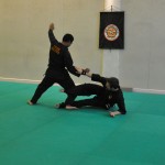 Pencak Silat - Technique de ciseau à la jambe