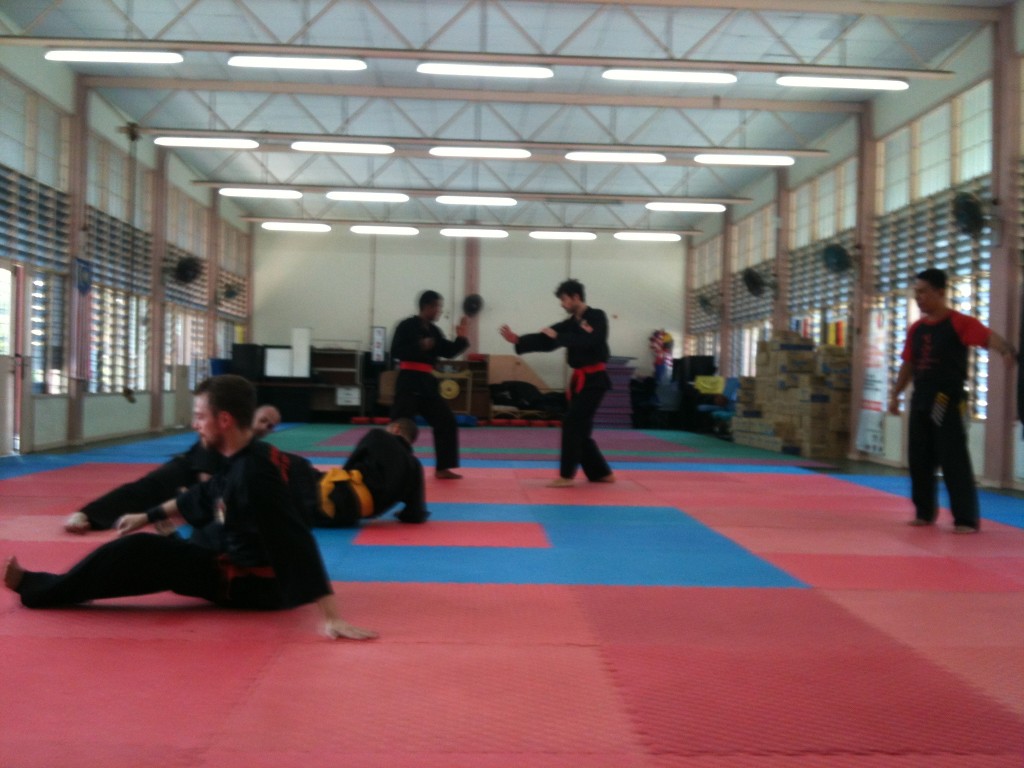 Penchak Silat - Entraînement Pencak Silat en Malaisie